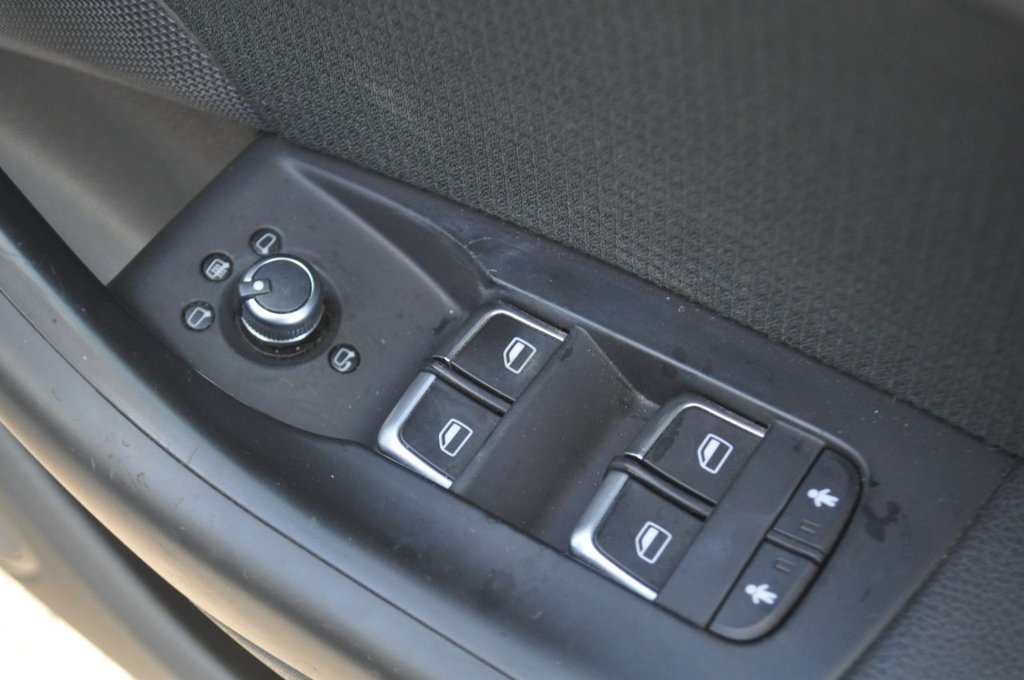 Used Audi Q3 2013 for sale - 76520702: Photo 41