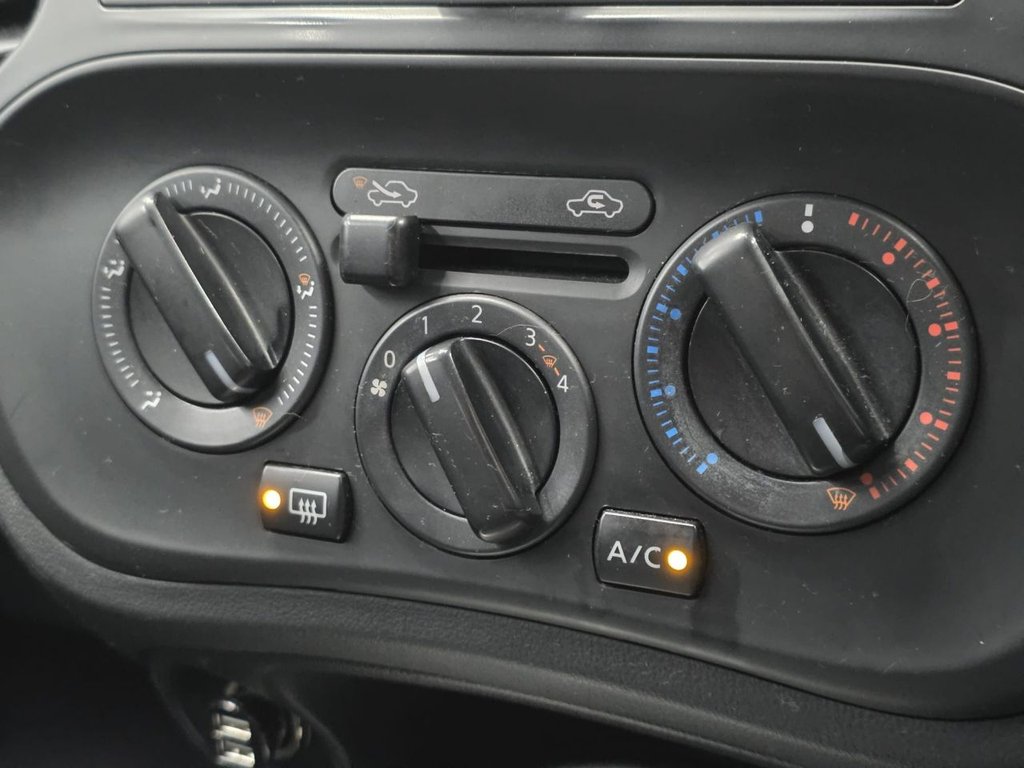 Used Nissan Juke 2014 for sale - 76739877: Photo 27