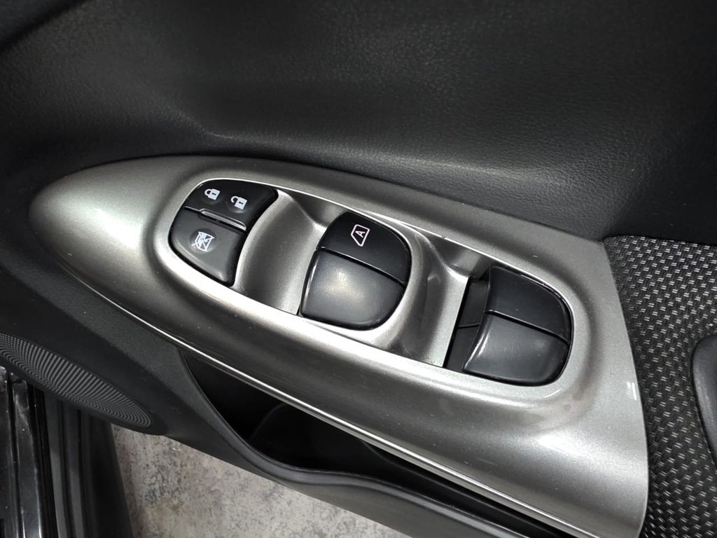 Used Nissan Juke 2014 for sale - 76739877: Photo 34