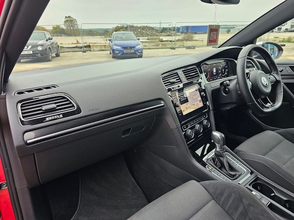 Used Volkswagen Golf 2018 for sale - 76173291: Photo 28