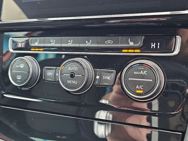 Used Volkswagen Golf 2018 for sale - 76173291: Photo 39