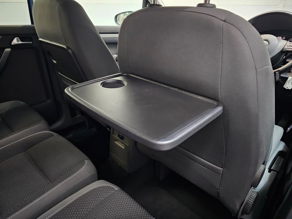 Used Volkswagen Touran 2011 for sale - 75985842: Photo 18