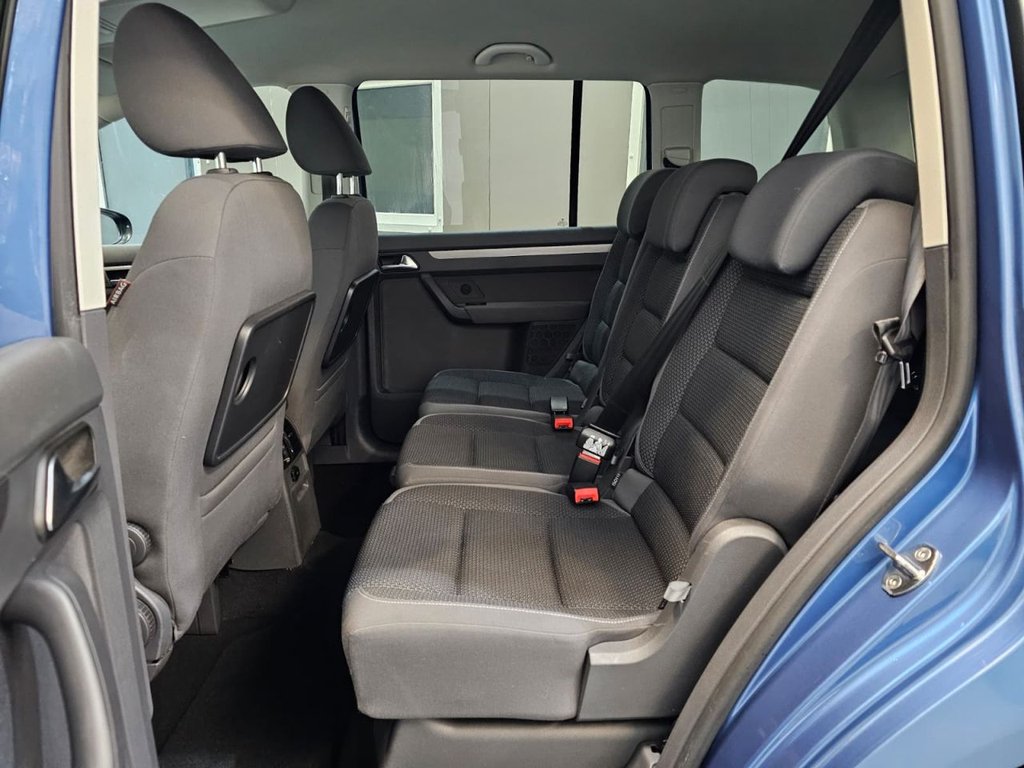 Used Volkswagen Touran 2011 for sale - 75985842: Photo 23
