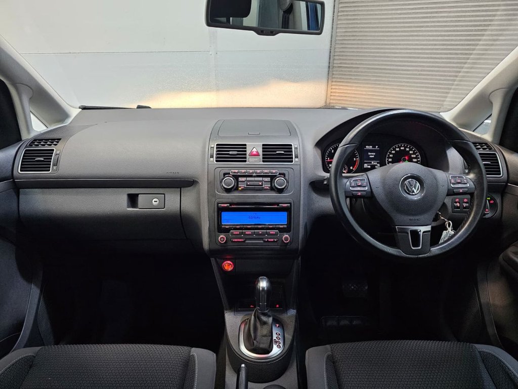 Used Volkswagen Touran 2011 for sale - 75985842: Photo 26