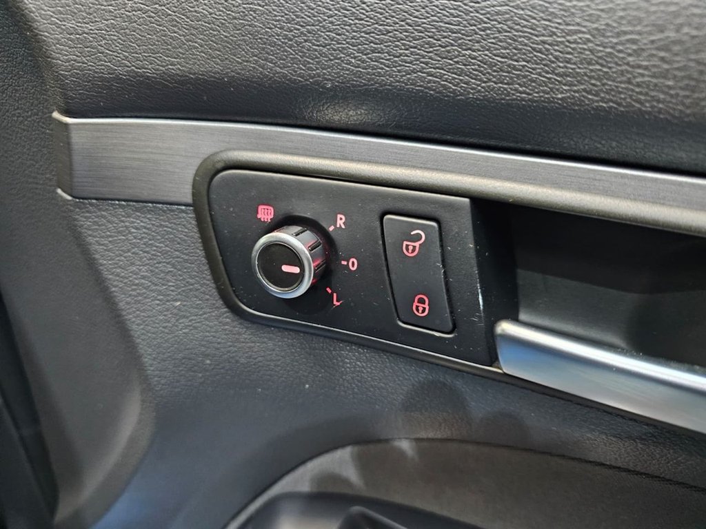 Used Volkswagen Touran 2011 for sale - 75985842: Photo 41