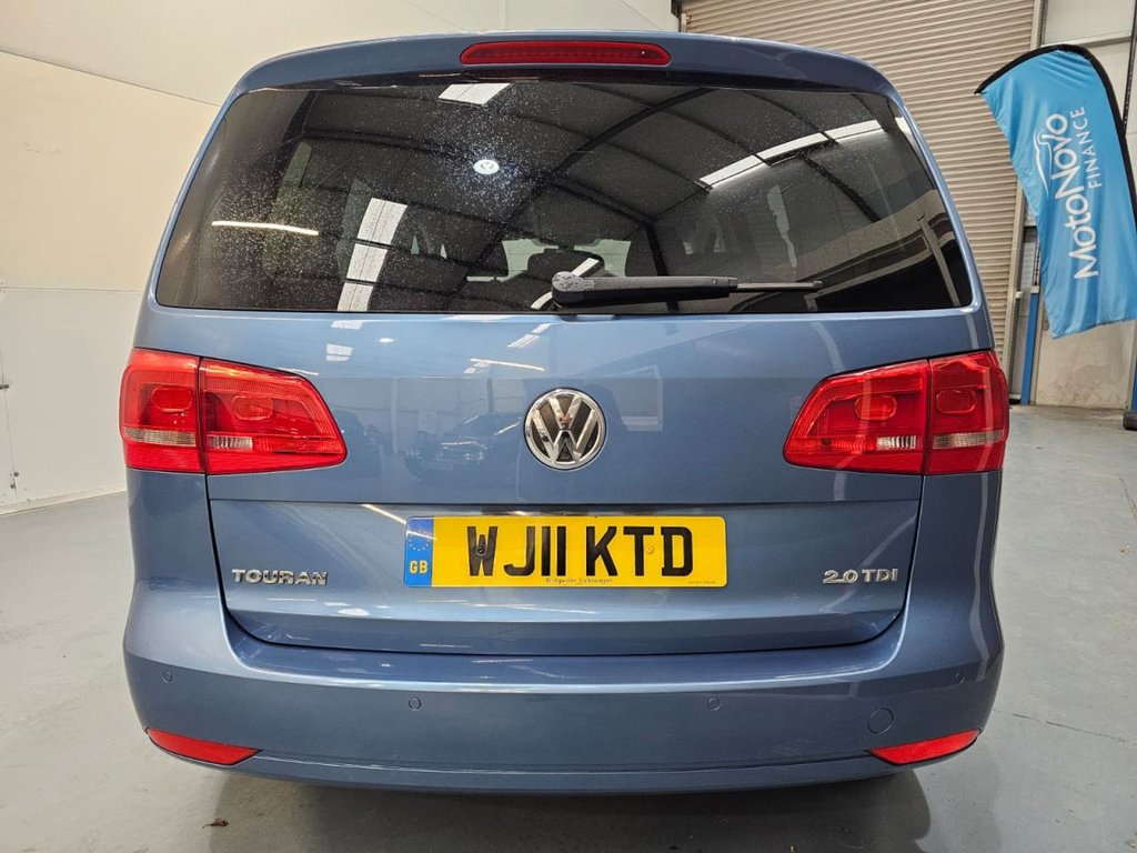 Used Volkswagen Touran 2011 for sale - 75985842: Photo 5