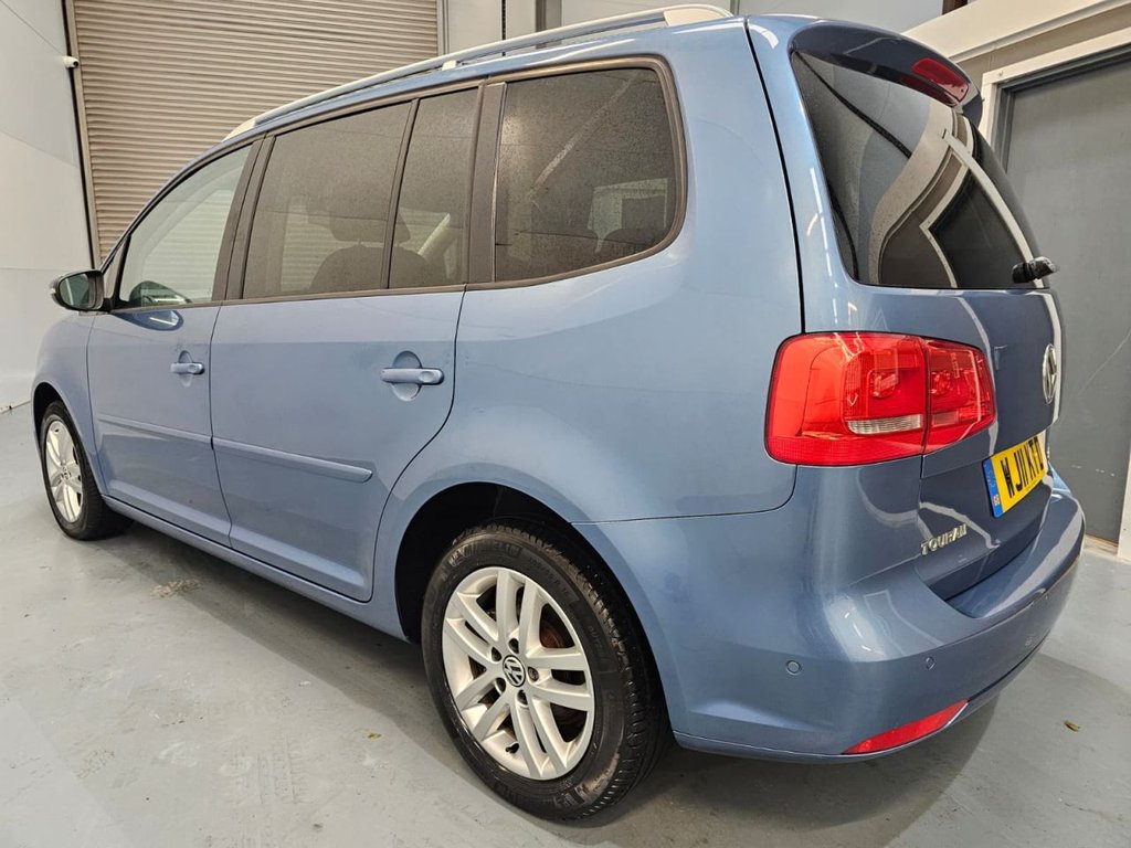 Used Volkswagen Touran 2011 for sale - 75985842: Photo 8