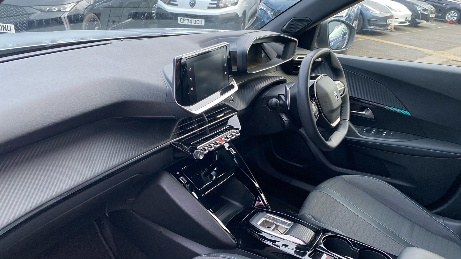 Used Peugeot 2008 2023 for sale - 77599579: Photo 12