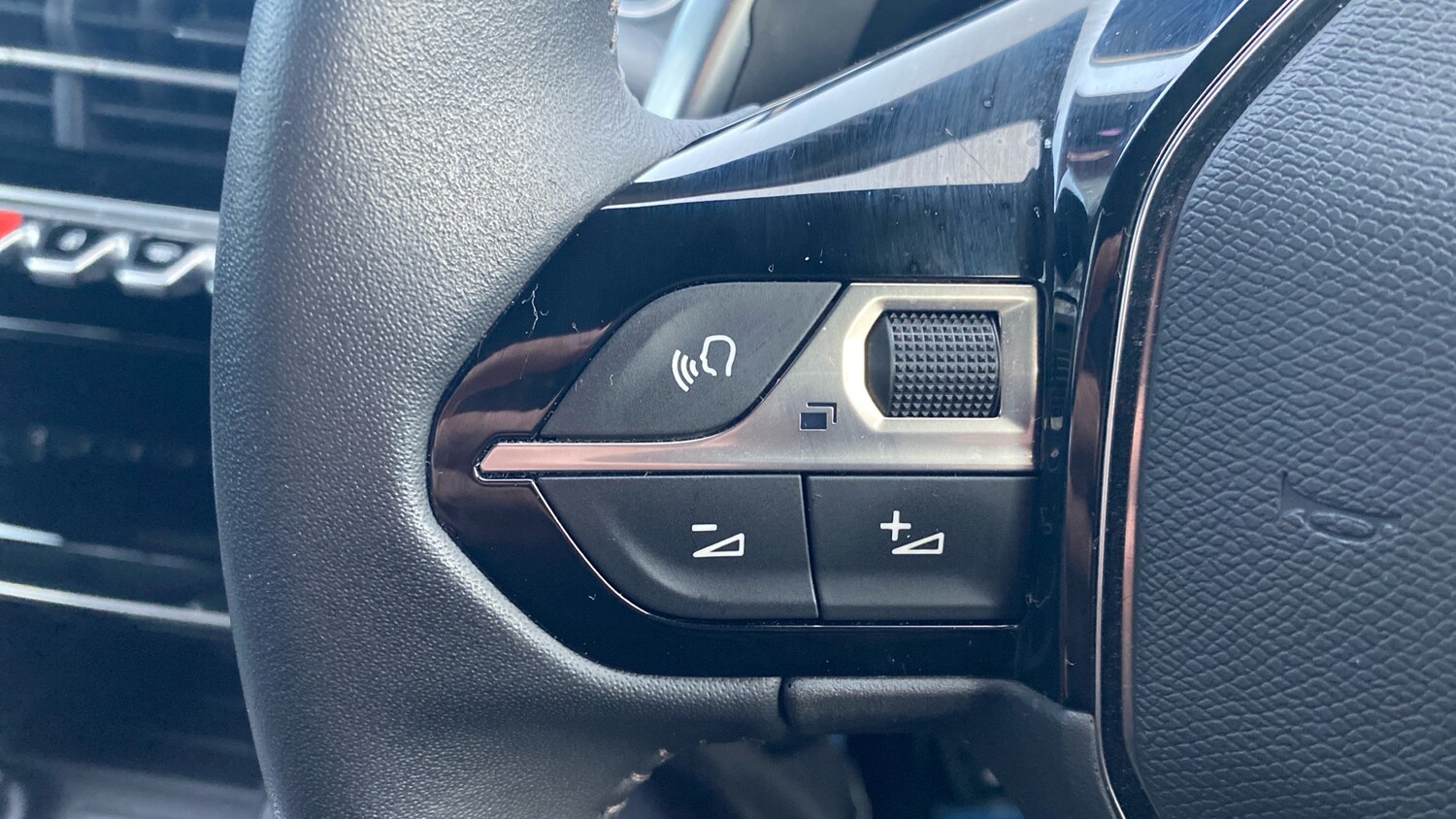 Used Peugeot 2008 2023 for sale - 77599579: Photo 23