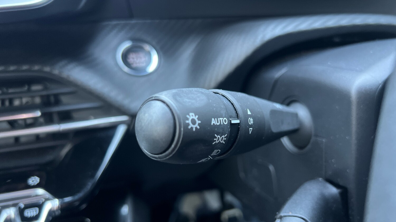 Used Peugeot 2008 2022 for sale - 77192822: Photo 27