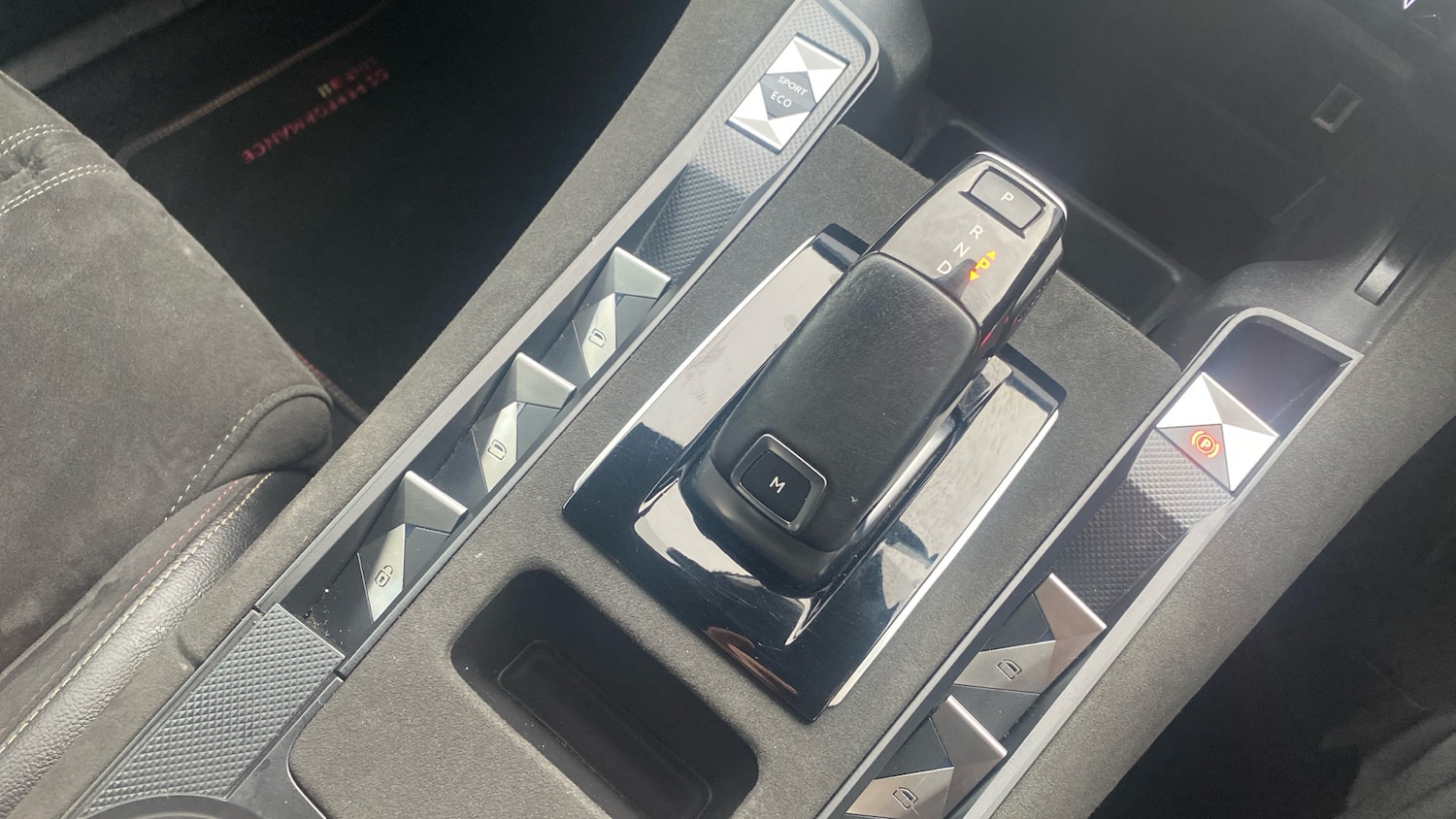 Used DS Automobiles DS 7 Crossback 2021 for sale - 76900046: Photo 21