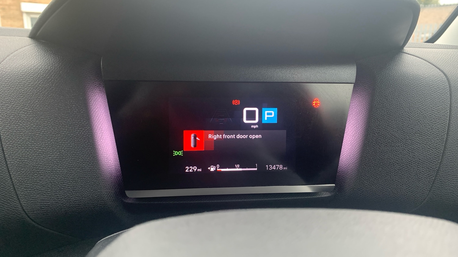 Used Citroen C4 2024 for sale - 76574342: Photo 13