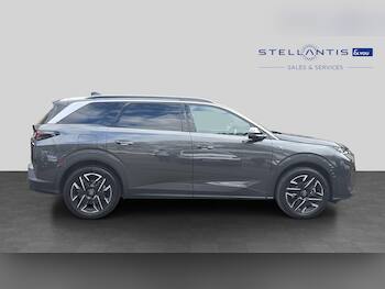 Used Peugeot 5008 2025 for sale - 79781732: Photo