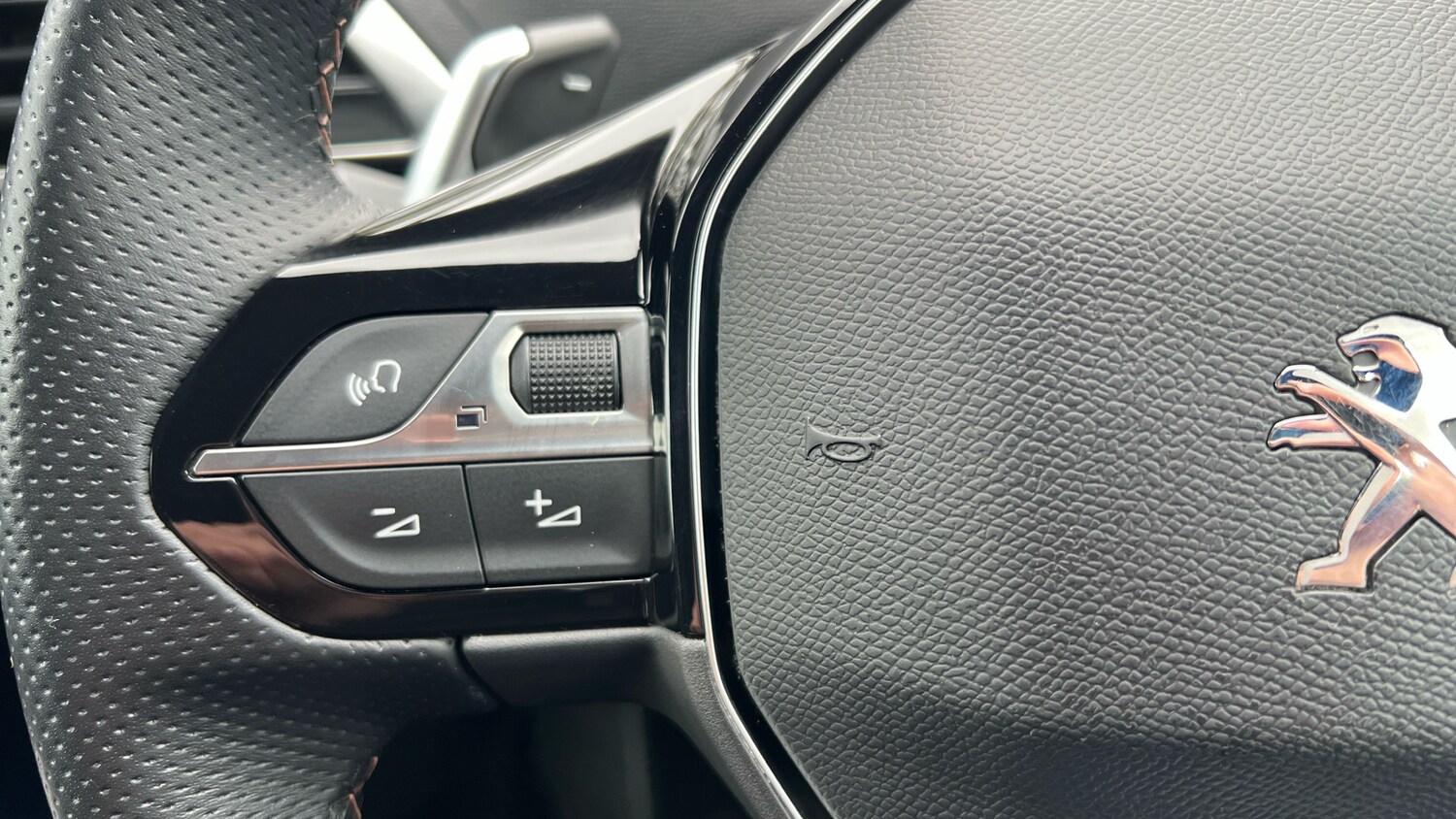 Used Peugeot 3008 2022 for sale - 75992273: Photo 23