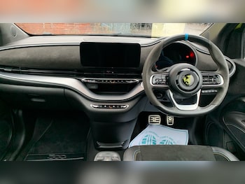 Used Abarth 500 2024 for sale - 78529633: Photo