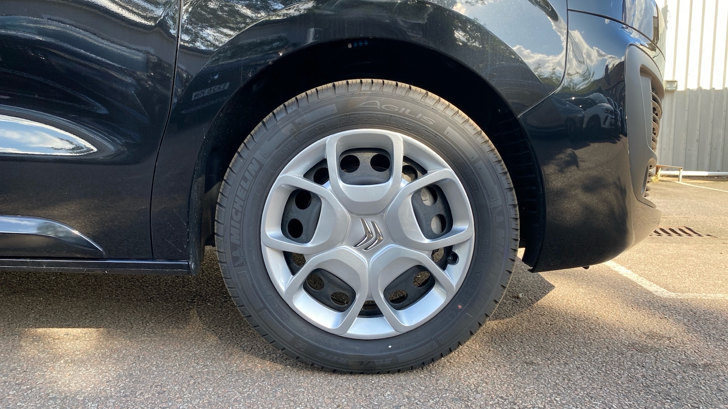 Vehicle 14