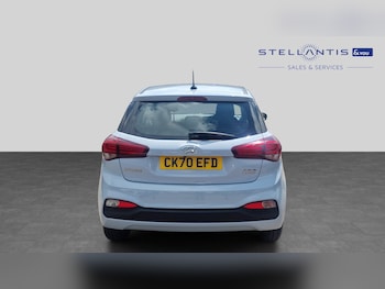 Used Hyundai i20 2020 for sale - 79203044: Photo