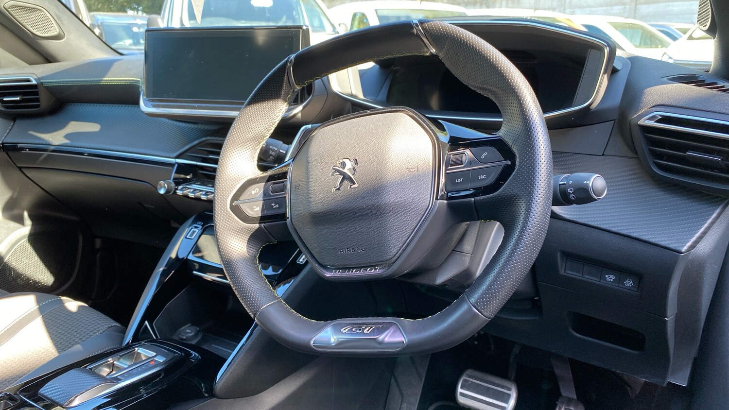 Used Peugeot 2008 2023 for sale - 75942590: Photo 11