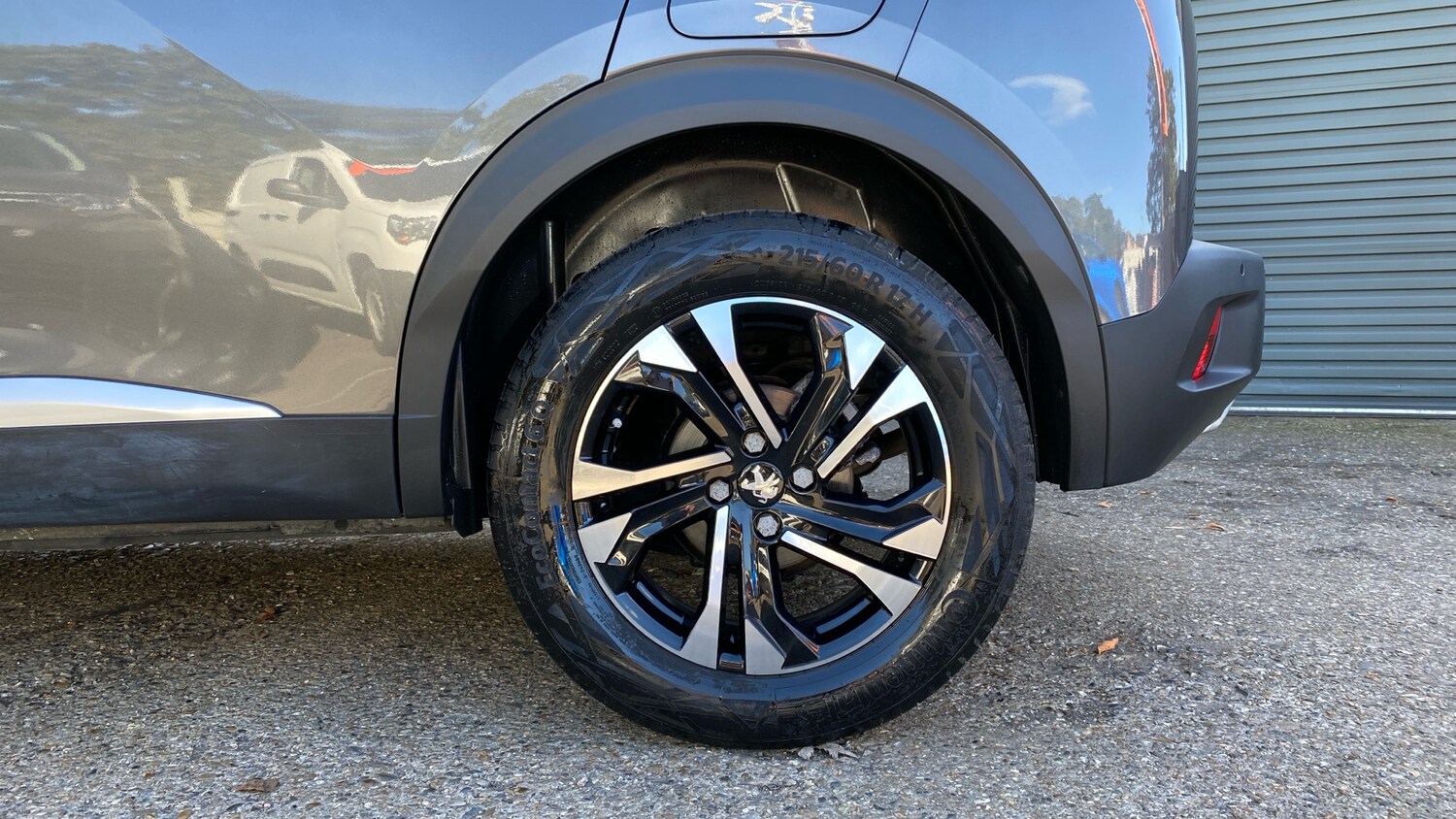 Used Peugeot 2008 2023 for sale - 75942590: Photo 17