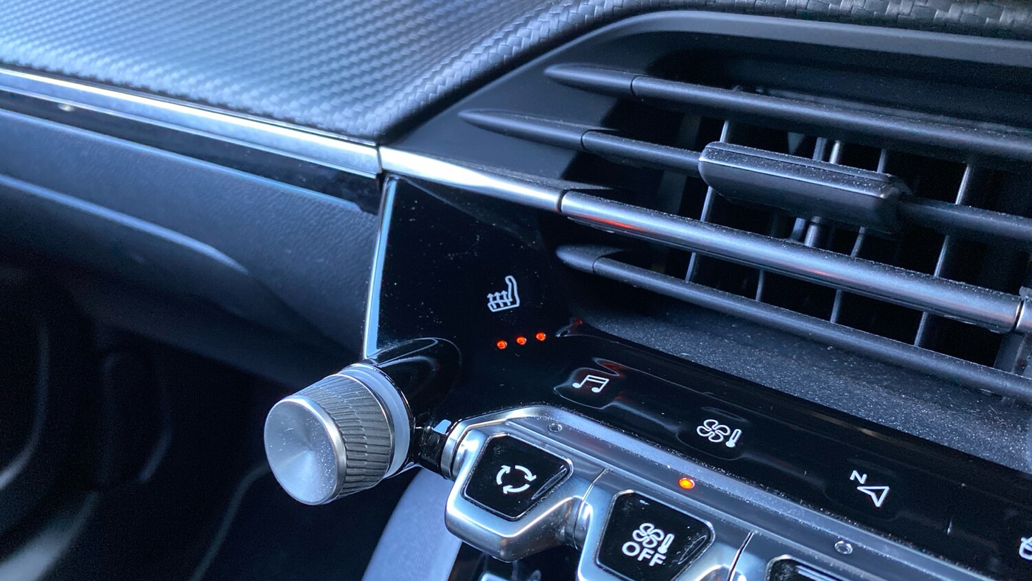 Used Peugeot 2008 2023 for sale - 75942590: Photo 35