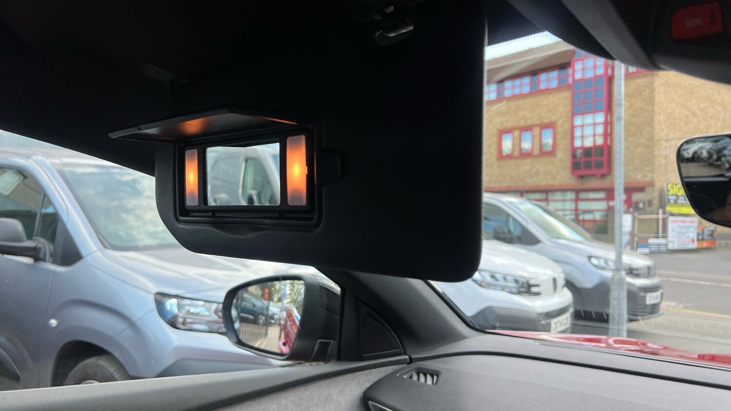 Used Peugeot 5008 2022 for sale - 75966357: Photo 38