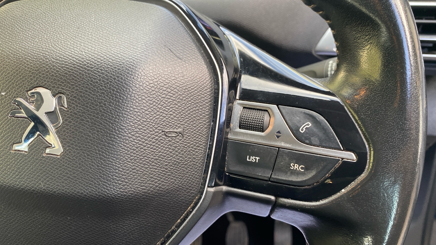 Used Peugeot 5008 2022 for sale - 76574332: Photo 24