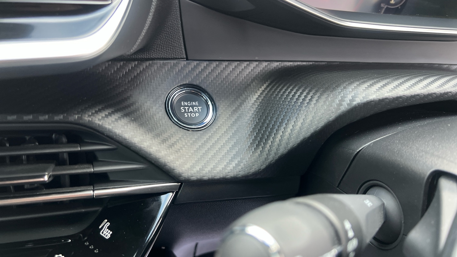 Used Peugeot 2008 2022 for sale - 76702970: Photo 38