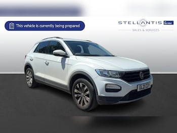 Used Volkswagen T-Roc 2021 for sale - 78936056: Photo