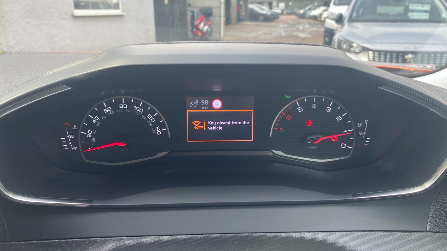 Used Peugeot 2008 2022 for sale - 76123527: Photo 13