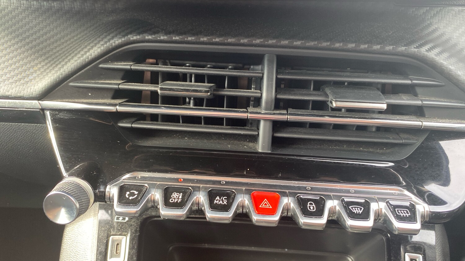 Used Peugeot 2008 2022 for sale - 76123527: Photo 21