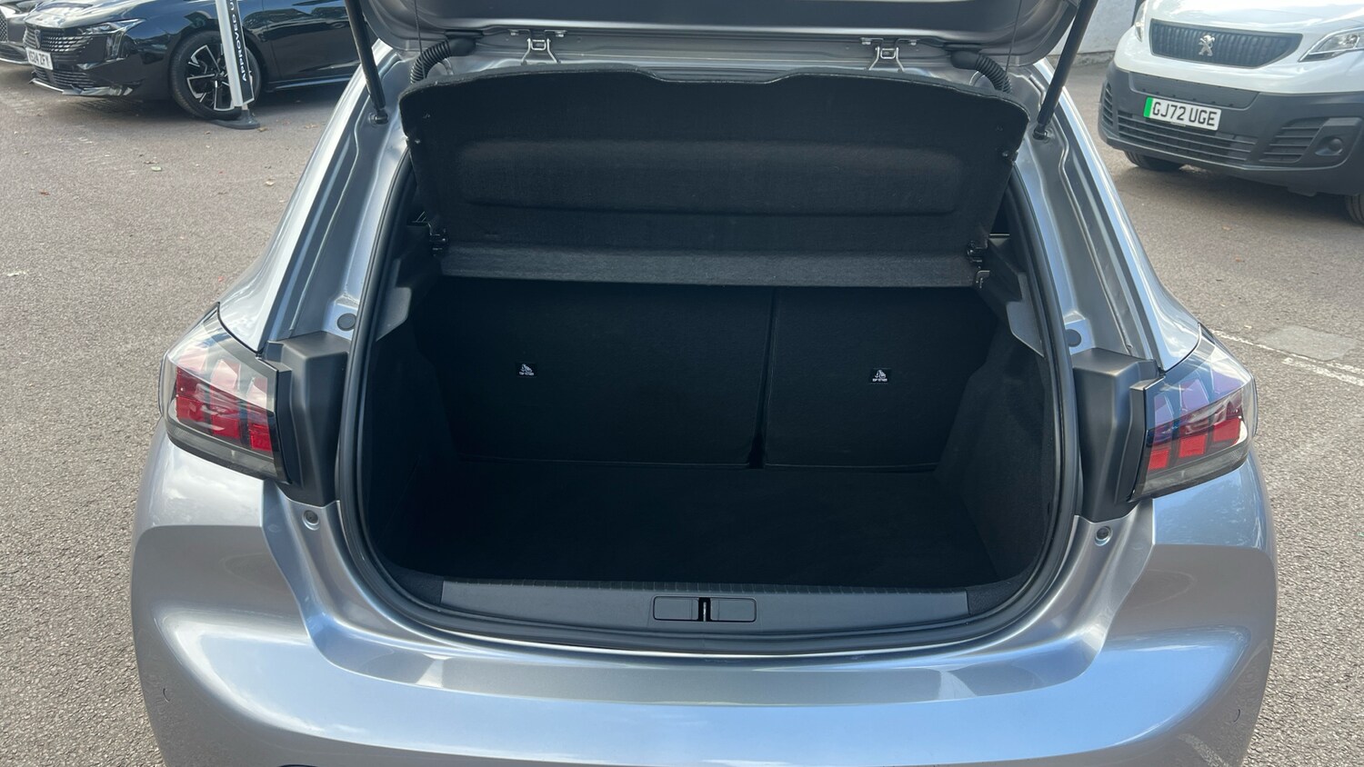 Used Peugeot 208 2022 for sale - 75992303: Photo 16