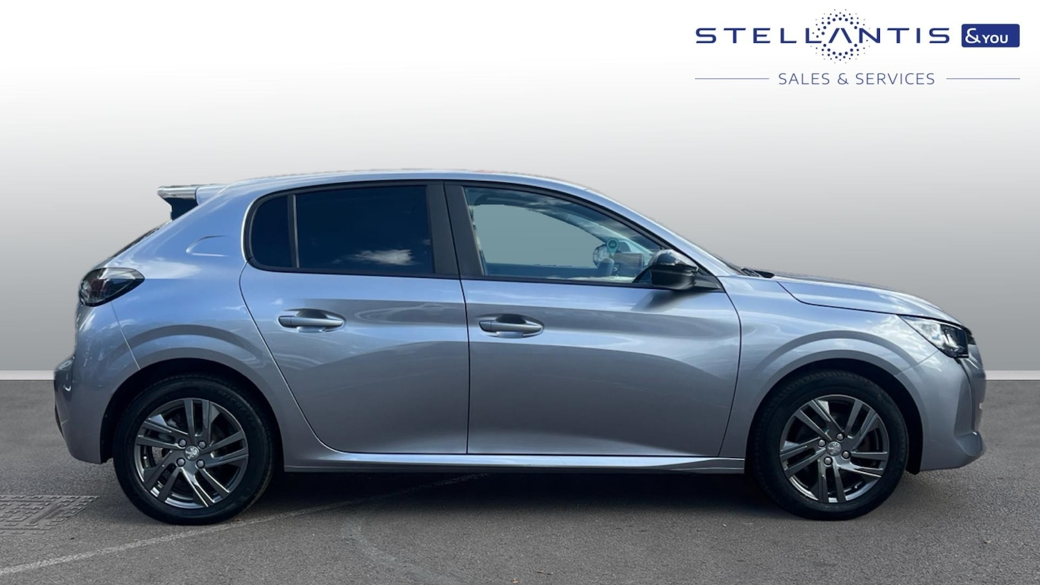 Used Peugeot 208 2022 for sale - 75992303: Photo 2
