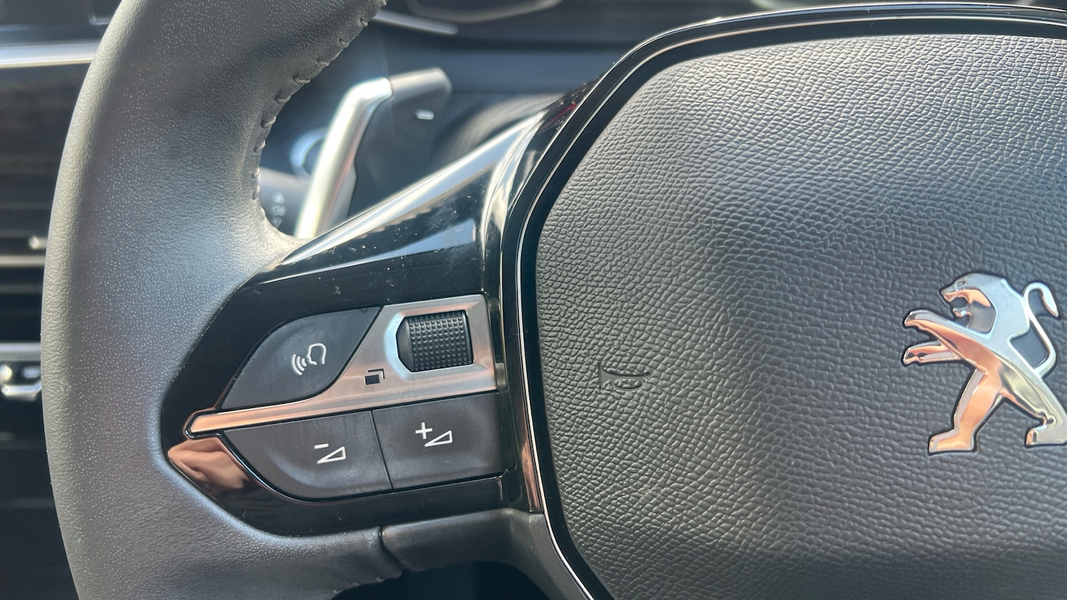 Used Peugeot 208 2022 for sale - 75992303: Photo 20