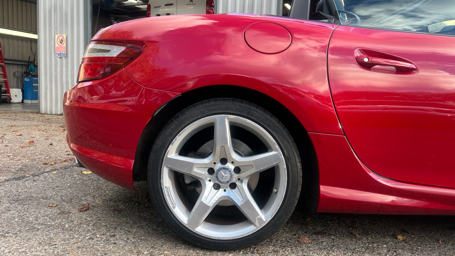 Used Mercedes-Benz SLK 2014 for sale - 76359096: Photo 15