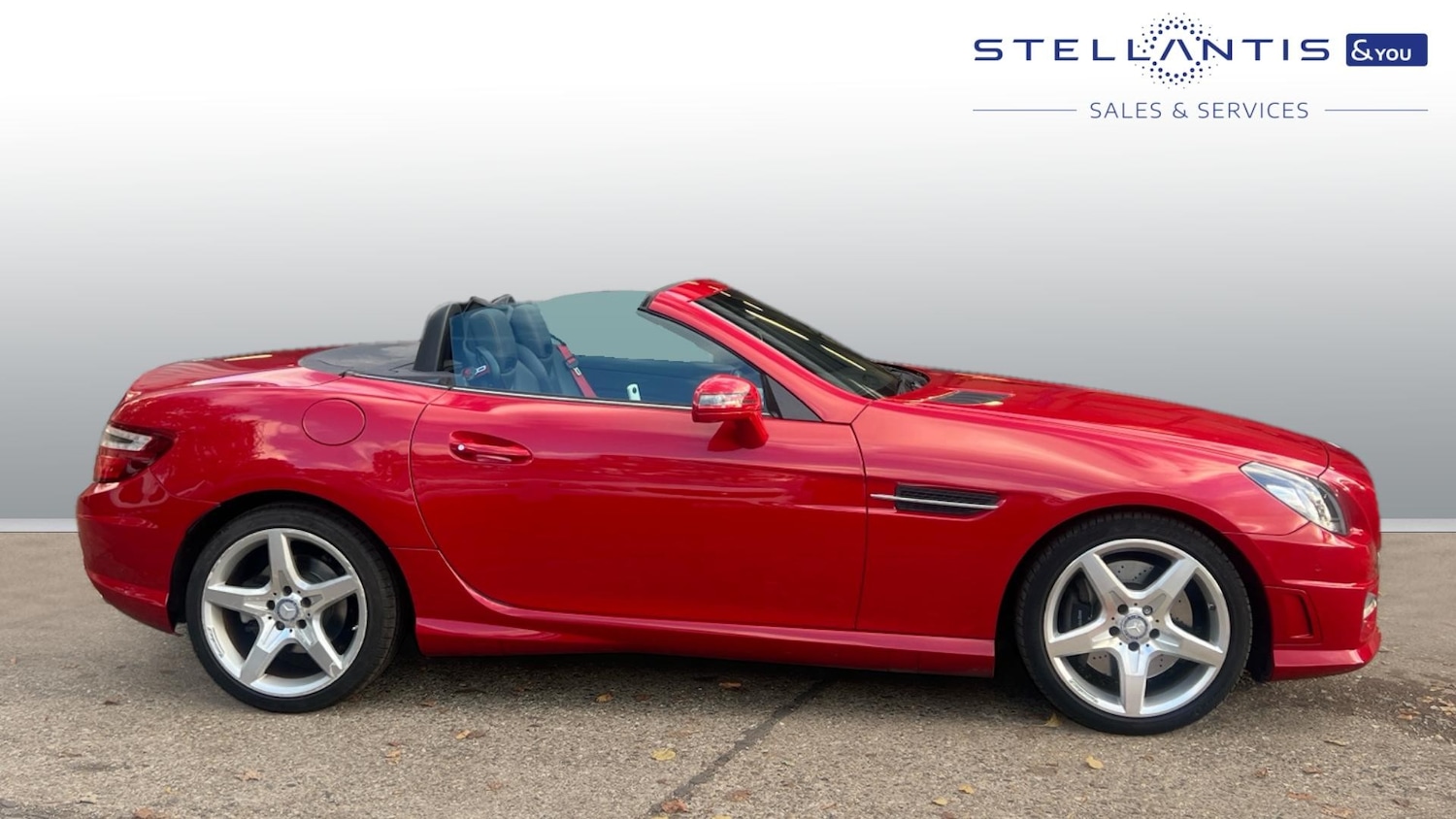 Used Mercedes-Benz SLK 2014 for sale - 76359096: Photo 2