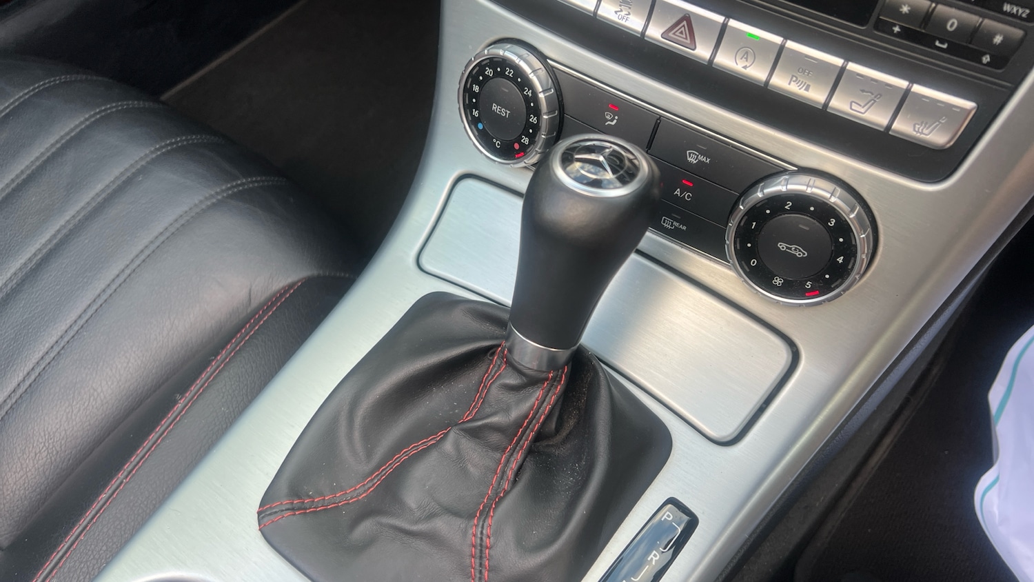 Used Mercedes-Benz SLK 2014 for sale - 76359096: Photo 20