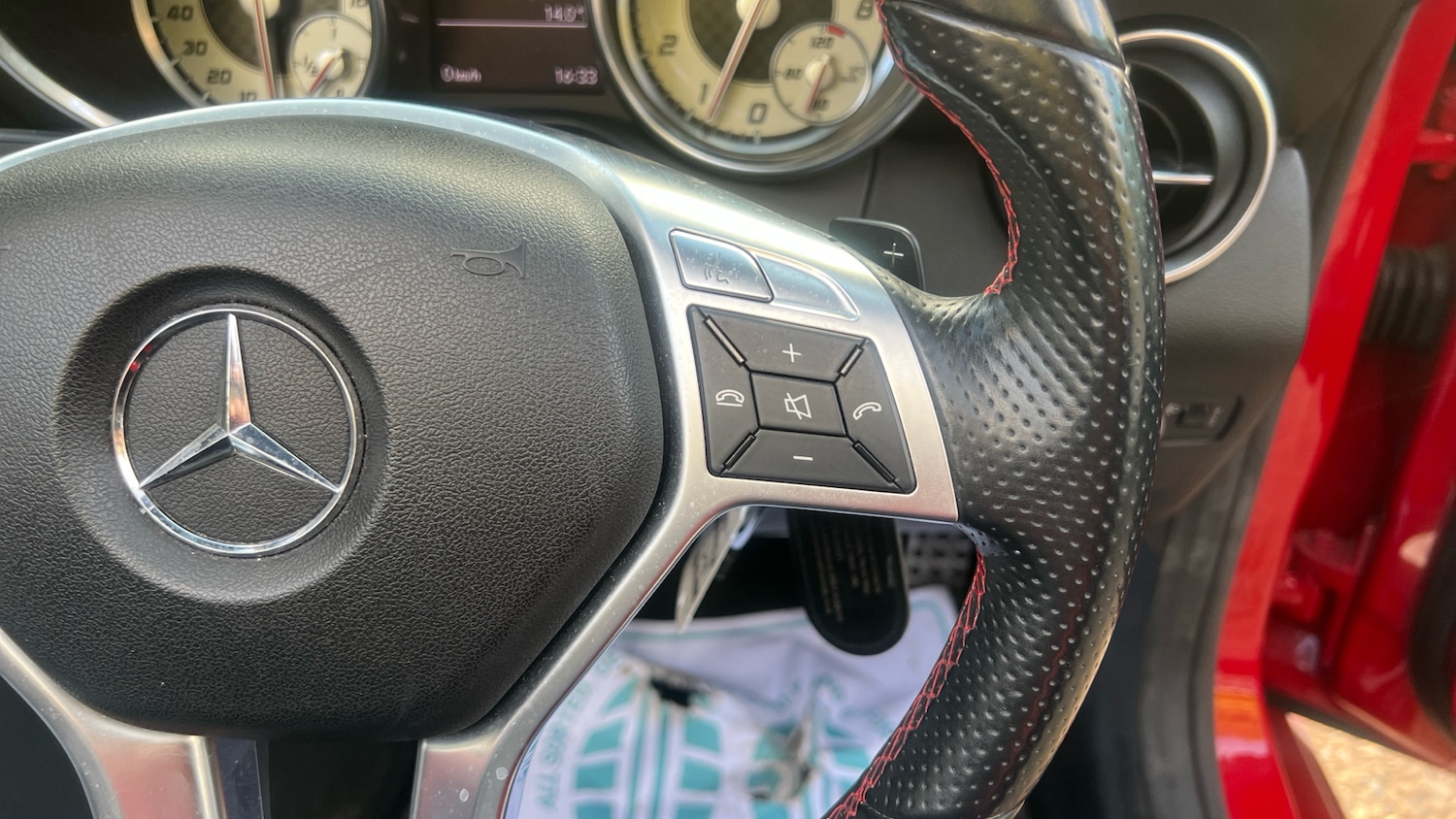Used Mercedes-Benz SLK 2014 for sale - 76359096: Photo 24
