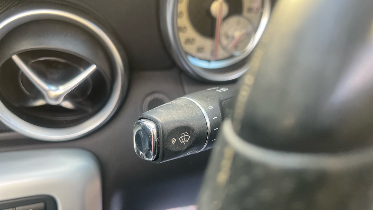 Used Mercedes-Benz SLK 2014 for sale - 76359096: Photo 28