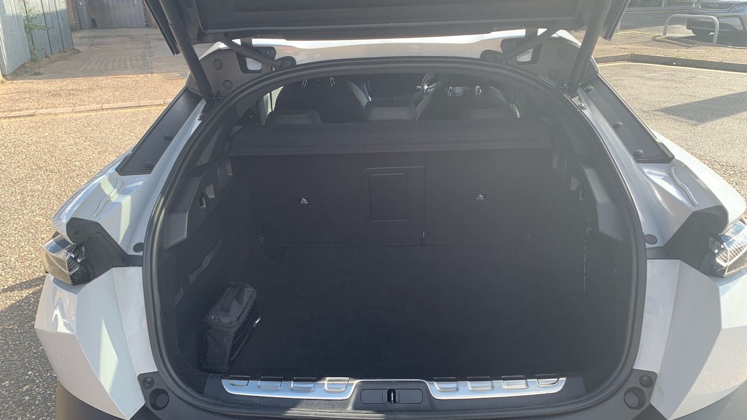 Used Peugeot 408 2024 for sale - 76586415: Photo 19