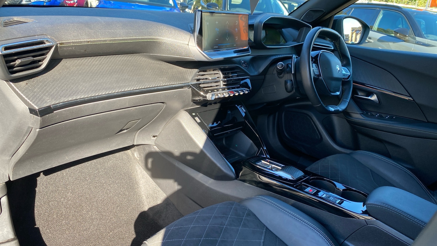 Used Peugeot 2008 2022 for sale - 75966364: Photo 12