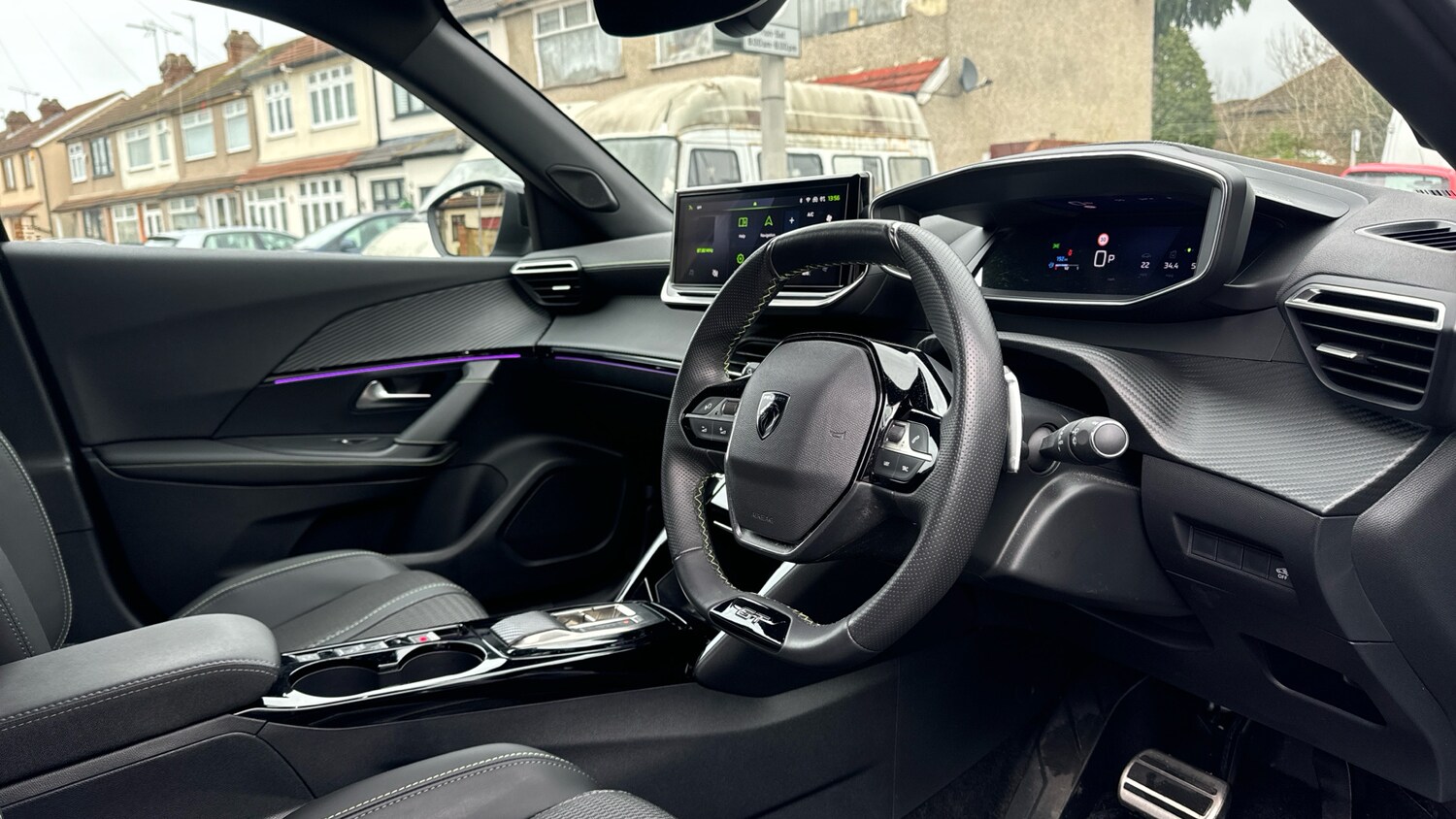 Used Peugeot 2008 2023 for sale - 77587818: Photo 11