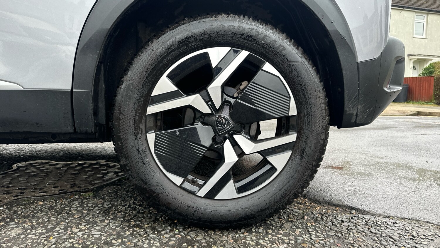 Used Peugeot 2008 2023 for sale - 77587818: Photo 15