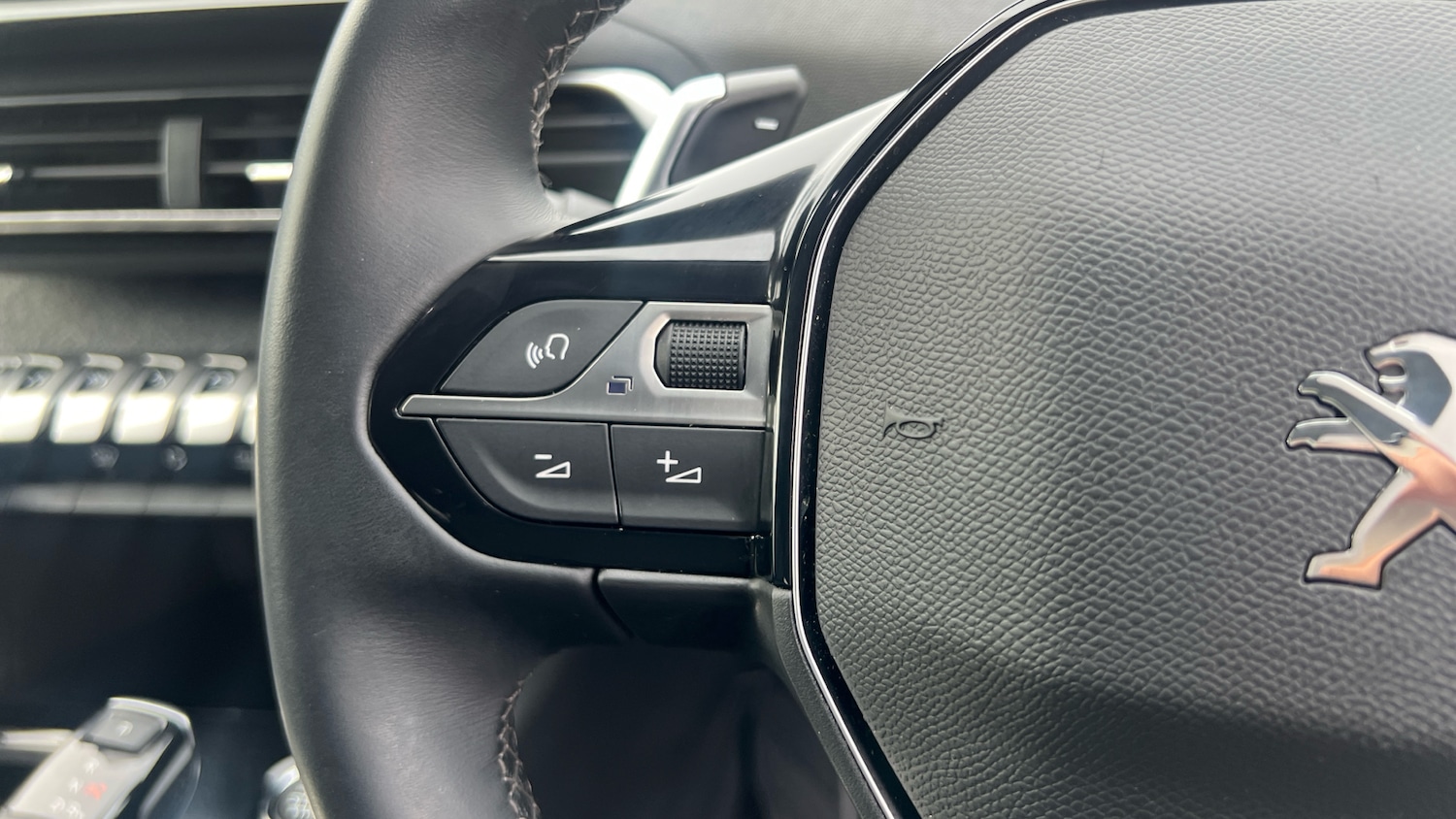 Used Peugeot 3008 2022 for sale - 77268713: Photo 23