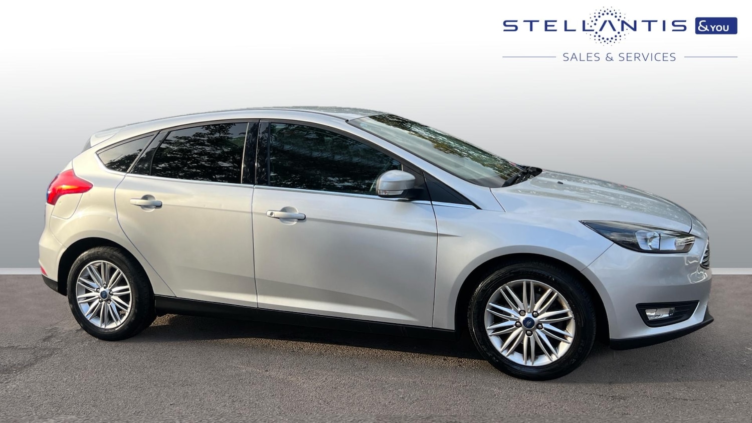 Used Ford Focus 2017 for sale - 76110317: Photo 2