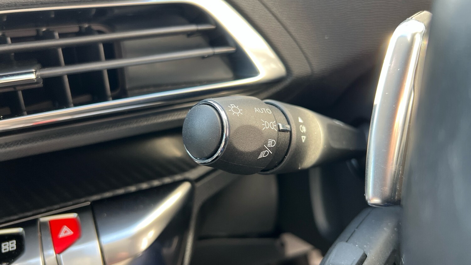 Used Peugeot 3008 2022 for sale - 75942606: Photo 32