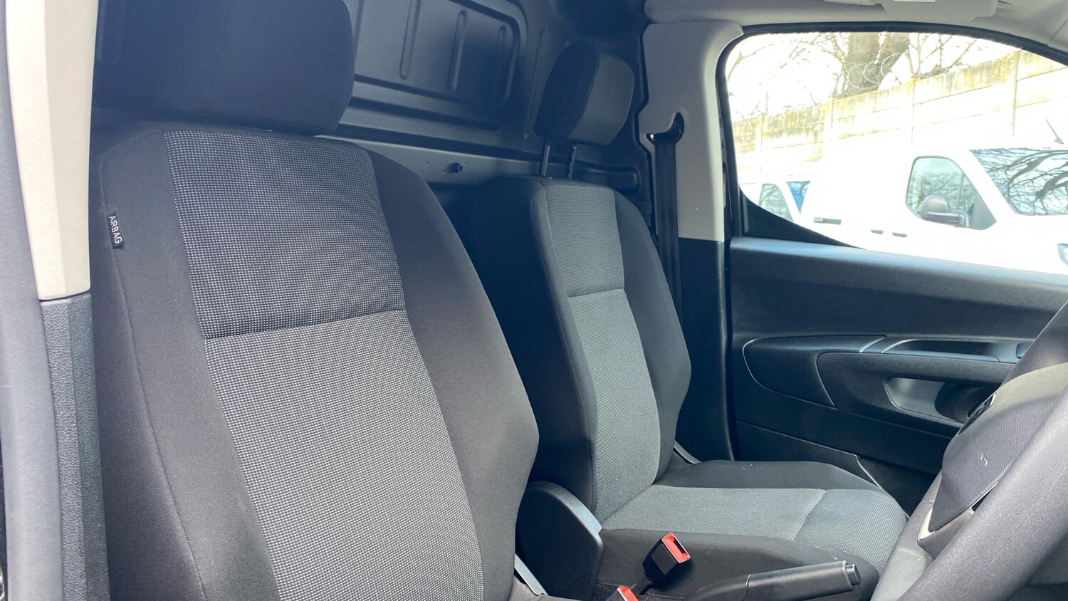 Used Peugeot Partner 2024 for sale - 77511908: Photo 25