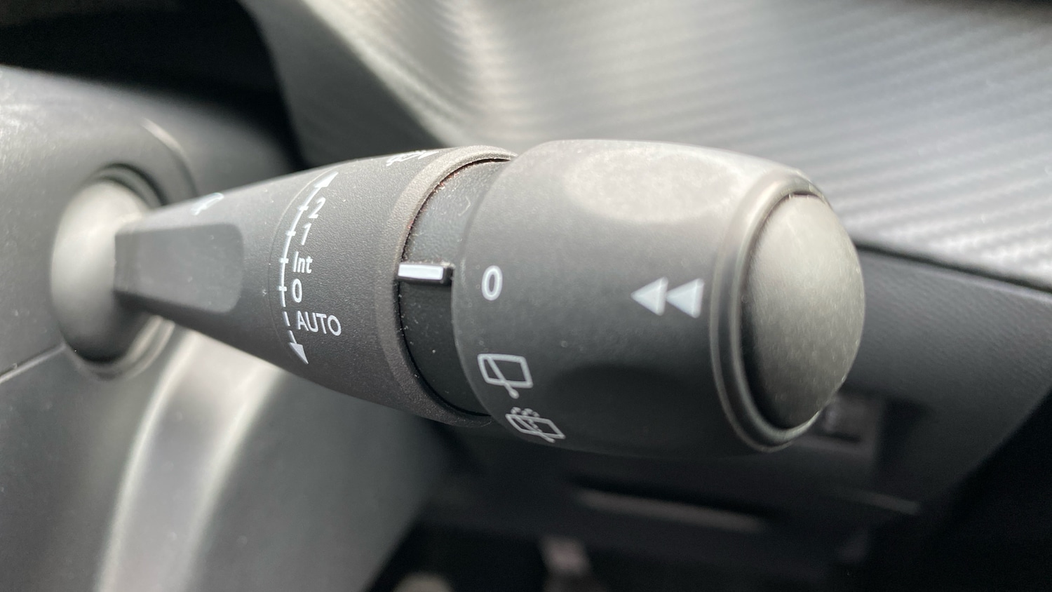 Used Peugeot 2008 2023 for sale - 75901341: Photo 28