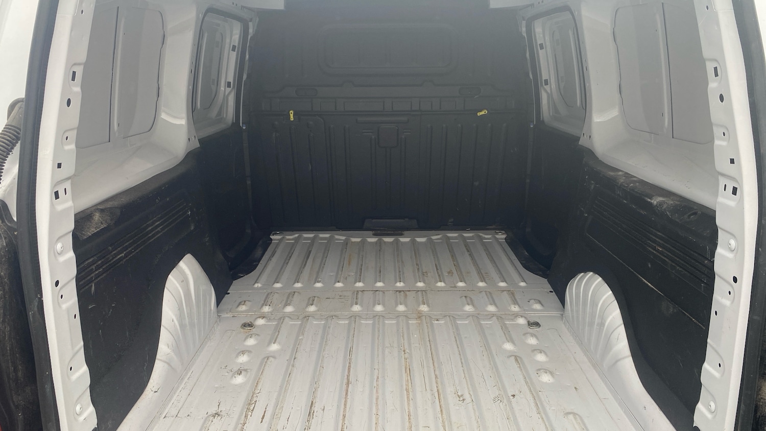 Used Peugeot Partner 2025 for sale - 76966108: Photo 19