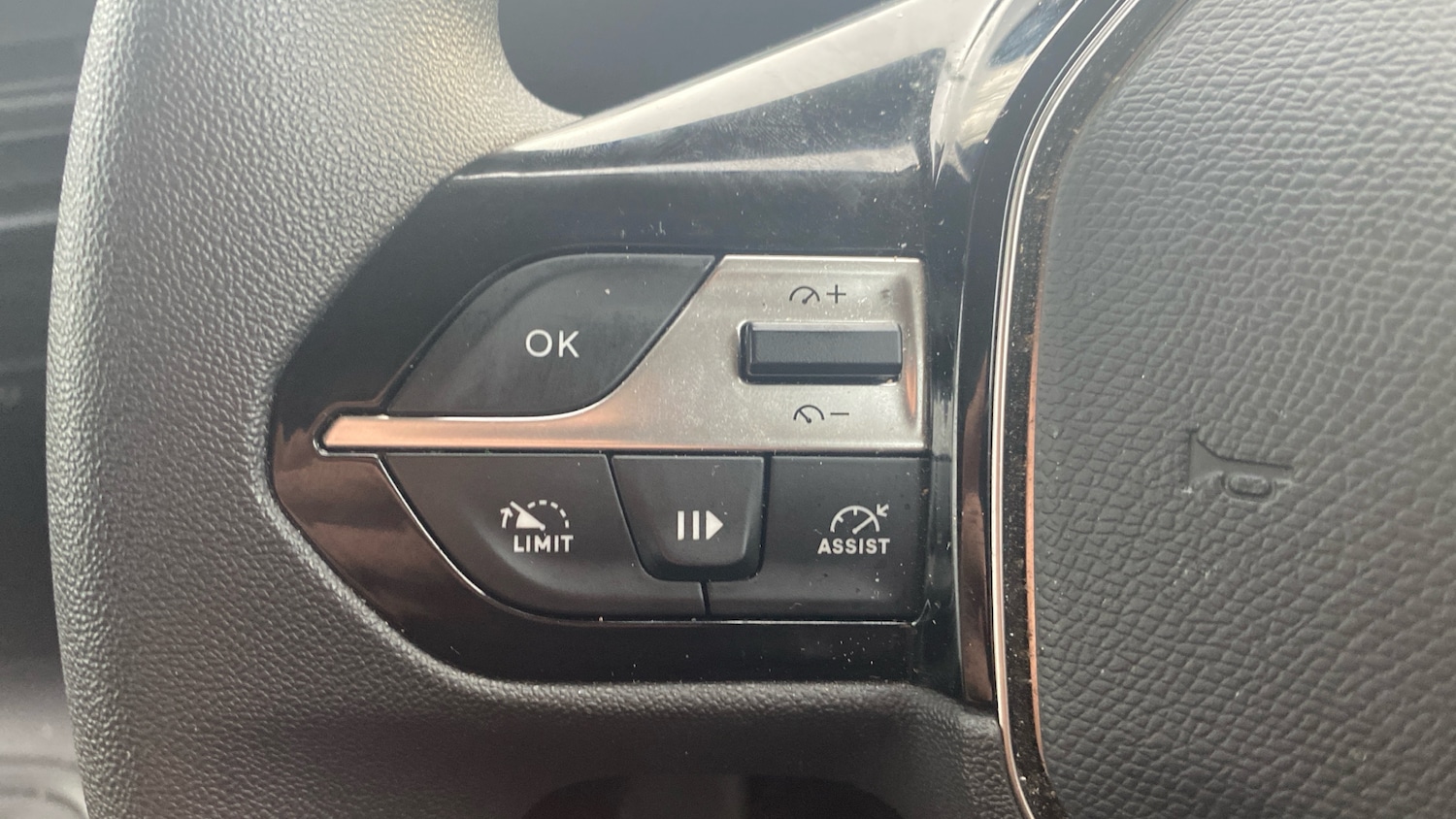 Used Peugeot Partner 2025 for sale - 76966108: Photo 23