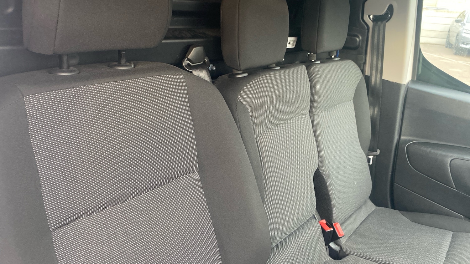 Used Peugeot Partner 2025 for sale - 76966108: Photo 25